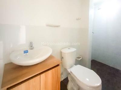 Apartamento de 3 alcobas en venta en Lopez De Mesa, Medellín, 69 m² · foto 12 de 14
