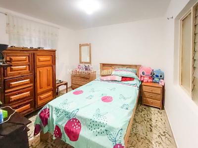 Casa de 5 alcobas en venta en Robledo, Medellín, 147 m² · foto 9 de 20