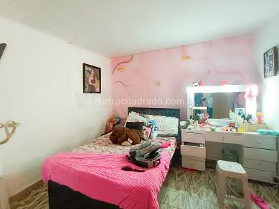 Casa de 5 alcobas en venta en Robledo, Medellín, 147 m² · foto 10 de 20