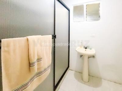 Casa de 5 alcobas en venta en Robledo, Medellín, 147 m² · foto 17 de 20