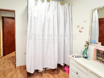 Casa de 5 alcobas en venta en Francisco Antonio Zea, Medellín, 60 m² · foto 12 de 20