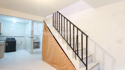 Casa de 3 alcobas en venta en Robledo, Medellín, 67 m² · foto 2 de 16