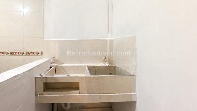 Casa de 3 alcobas en venta en Robledo, Medellín, 67 m² · foto 11 de 16