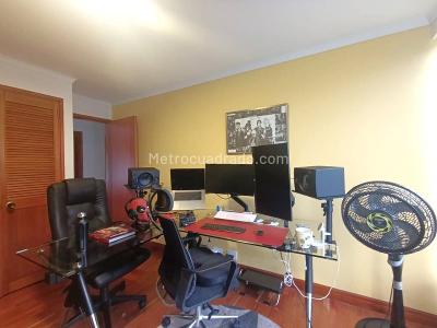 Apartamento de 3 alcobas en venta en El Poblado, Medellín, 176 m² · foto 15 de 20