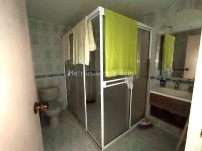 Casa de 3 alcobas en venta en Centro, Medellín, 133 m² · foto 4 de 13