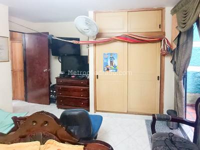 Apartamento en venta en La America, Medellín · foto 4 de 11