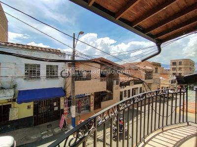 Apartamento en venta en Villa Hermosa, Medellín · foto 12 de 17