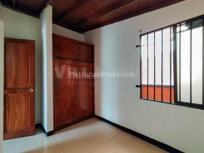 Apartamento en venta en Villa Hermosa, Medellín · foto 7 de 17