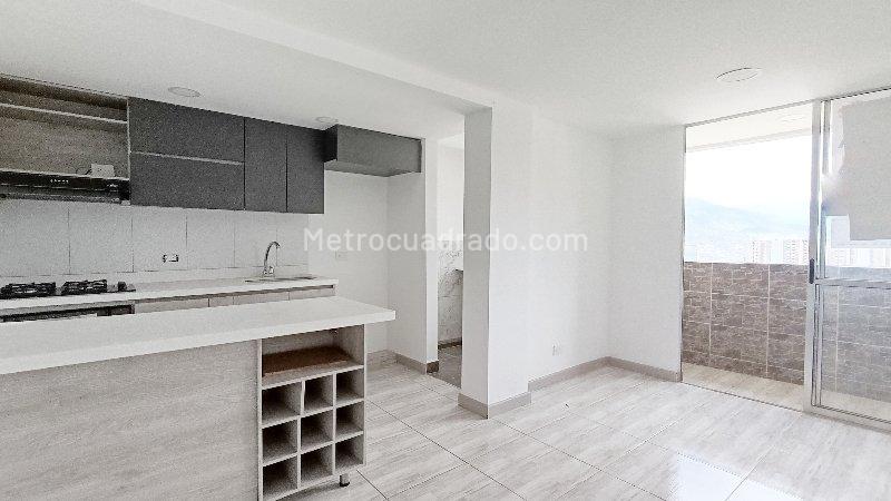 Piso – Bello - Vista 2