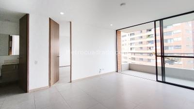 Apartaestudio en venta en Envigado, Envigado, 62 m² · foto 2 de 20