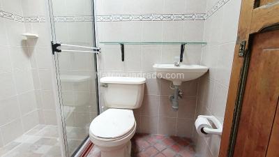 Apartamento de 2 alcobas en venta en Envigado, Envigado, 66 m² · foto 12 de 18