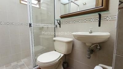 Apartamento de 2 alcobas en venta en Envigado, Envigado, 66 m² · foto 16 de 18