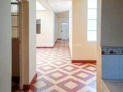 Casa de 4 alcobas en arriendo en El Velodromo, Medellín, 180 m² · foto 10 de 12