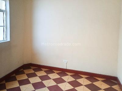 Casa de 4 alcobas en arriendo en El Velodromo, Medellín, 180 m² · foto 5 de 12