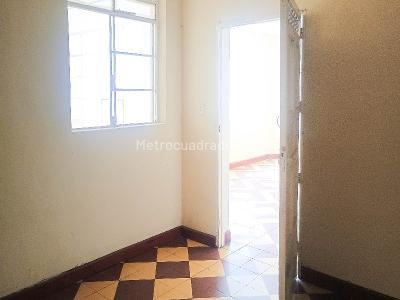 Casa de 4 alcobas en arriendo en El Velodromo, Medellín, 180 m² · foto 8 de 12