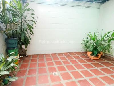 Casa de 3 alcobas en venta en Guayabal, Medellín, 43 m² · foto 12 de 12