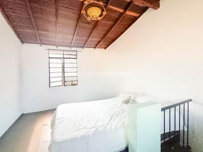 Casa de 3 alcobas en venta en Guayabal, Medellín, 43 m² · foto 6 de 12