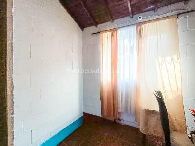 Casa de 3 alcobas en venta en Guayabal, Medellín, 43 m² · foto 9 de 12