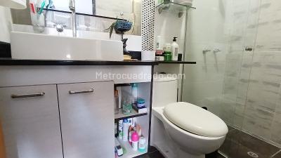 Apartamento de 4 alcobas en arriendo en Estadio, Medellín, 204 m² · foto 15 de 20