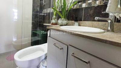 Apartamento de 4 alcobas en arriendo en Estadio, Medellín, 204 m² · foto 16 de 20