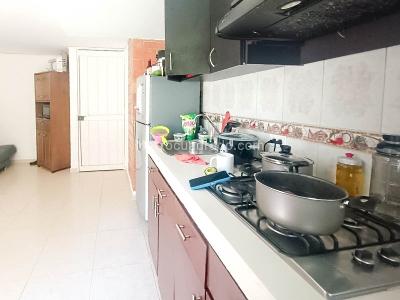Apartamento en venta en Robledo, Medellín · foto 3 de 10