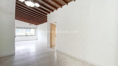 Apartamento de 2 alcobas en arriendo en La America, Medellín, 112 m² · foto 3 de 19