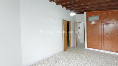 Apartamento de 2 alcobas en arriendo en La America, Medellín, 112 m² · foto 9 de 19
