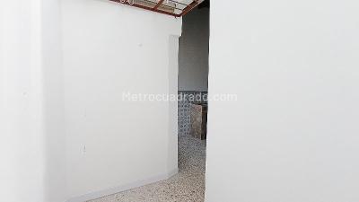 Apartamento de 2 alcobas en arriendo en La America, Medellín, 112 m² · foto 13 de 19