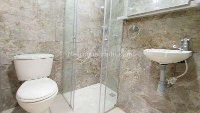 Apartamento de 2 alcobas en arriendo en La America, Medellín, 112 m² · foto 16 de 19