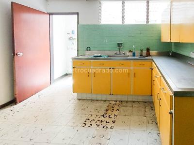 Casa de 5 alcobas en venta en Simon Bolivar, Medellín, 432 m² · foto 4 de 20