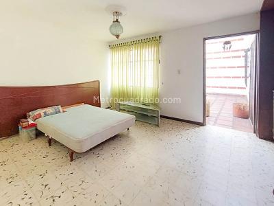 Casa de 5 alcobas en venta en Simon Bolivar, Medellín, 432 m² · foto 6 de 20
