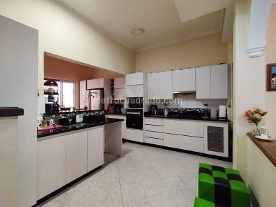 Casa de 5 alcobas en arriendo en Robledo, Medellín, 270 m² · foto 14 de 20