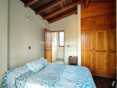 Casa de 5 alcobas en arriendo en Robledo, Medellín, 270 m² · foto 16 de 20