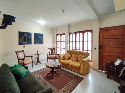 Casa de 5 alcobas en arriendo en Robledo, Medellín, 270 m² · foto 4 de 20