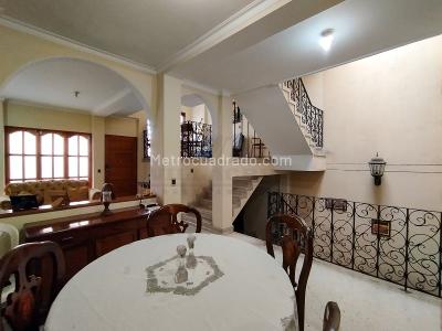 Casa de 5 alcobas en arriendo en Robledo, Medellín, 270 m² · foto 8 de 20