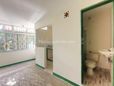 Apartaestudio en arriendo en Sevilla, Medellín, 35 m² · foto 5 de 9