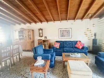 Apartamento de 3 alcobas en venta en San Javier, Medellín, 171 m² · foto 2 de 19