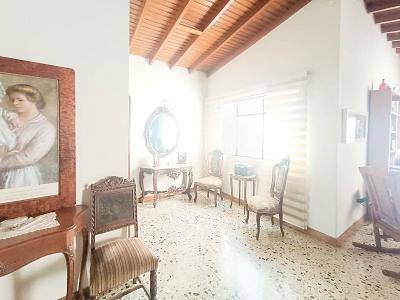 Apartamento de 3 alcobas en venta en San Javier, Medellín, 171 m² · foto 4 de 19