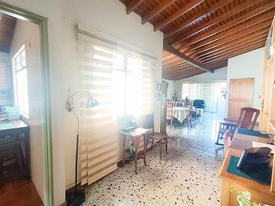 Apartamento de 3 alcobas en venta en San Javier, Medellín, 171 m² · foto 5 de 19