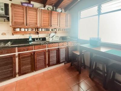 Apartamento de 3 alcobas en venta en San Javier, Medellín, 171 m² · foto 6 de 19