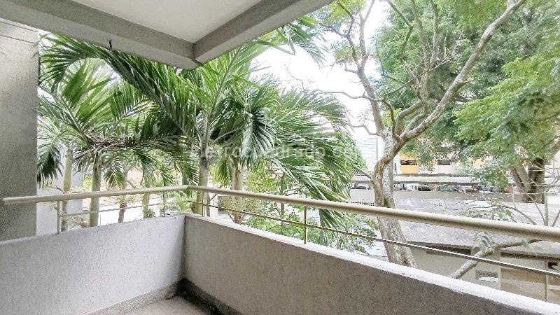 Bright 3BR Apartment with Pool in Sabaneta - 4