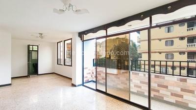 Apartamento de 3 alcobas en arriendo en Belen, Medellín, 98 m² · foto 2 de 17