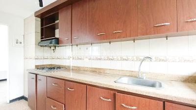 Apartamento de 3 alcobas en arriendo en Belen, Medellín, 98 m² · foto 5 de 17