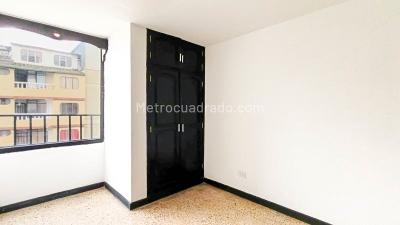 Apartamento de 3 alcobas en arriendo en Belen, Medellín, 98 m² · foto 7 de 17