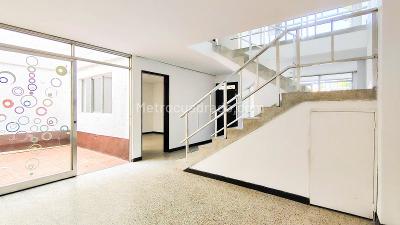 Casa en arriendo en Santa Monica, Medellín · foto 4 de 20