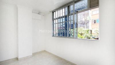 Apartaestudio en arriendo en Laureles, Medellín · foto 3 de 10
