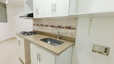Apartaestudio en arriendo en Bolivariana, Medellín, 42 m² · foto 4 de 10