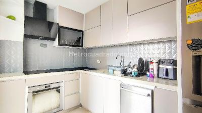 Apartamento de 3 alcobas en arriendo en Laureles, Medellín, 124 m² · foto 2 de 10