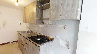 Apartamento de 3 alcobas en arriendo en Lorena, Medellín, 80 m² · foto 6 de 19