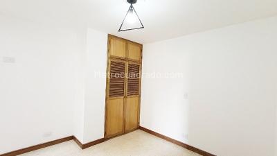 Apartamento de 3 alcobas en arriendo en Lorena, Medellín, 80 m² · foto 10 de 19